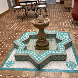 Zellige Wall Fountain – Royal Radiance (Multicolor Star Design)